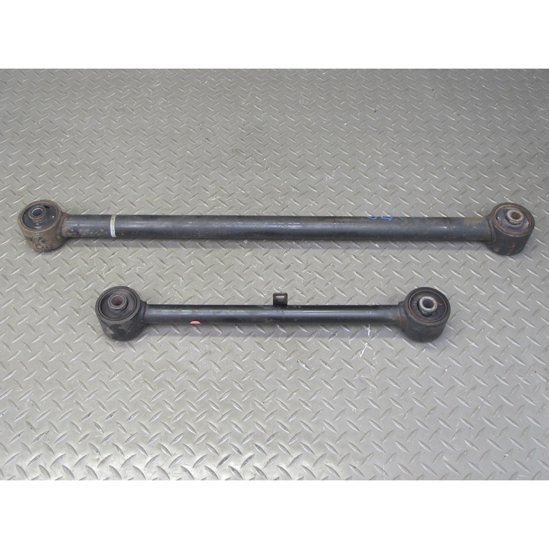 1998-2007 Lexus UZJ100L LX470 Rear Right Passenger Side Control Arm Set