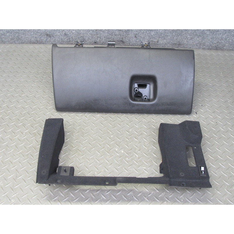 2004-2009 Cadillac XLR Right Side Dashboard Glove Box W/ Frame Trim Panel Set