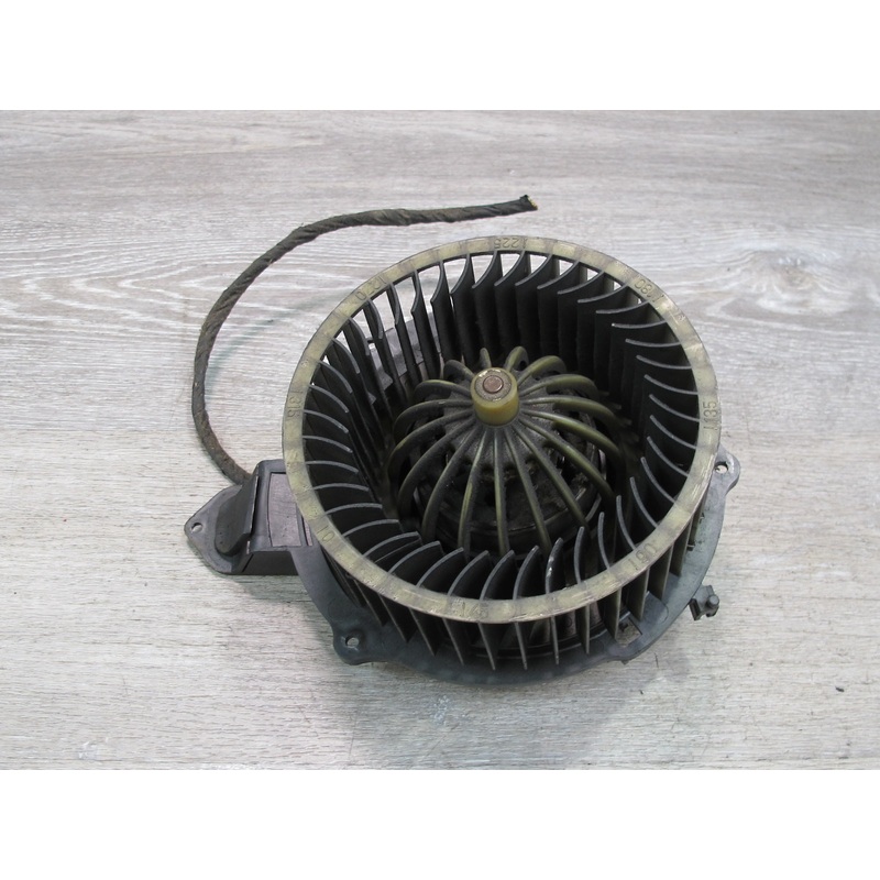 75-85 Mercedes W123 A/C Heater Blower Motor Fan 1238201642 OEM