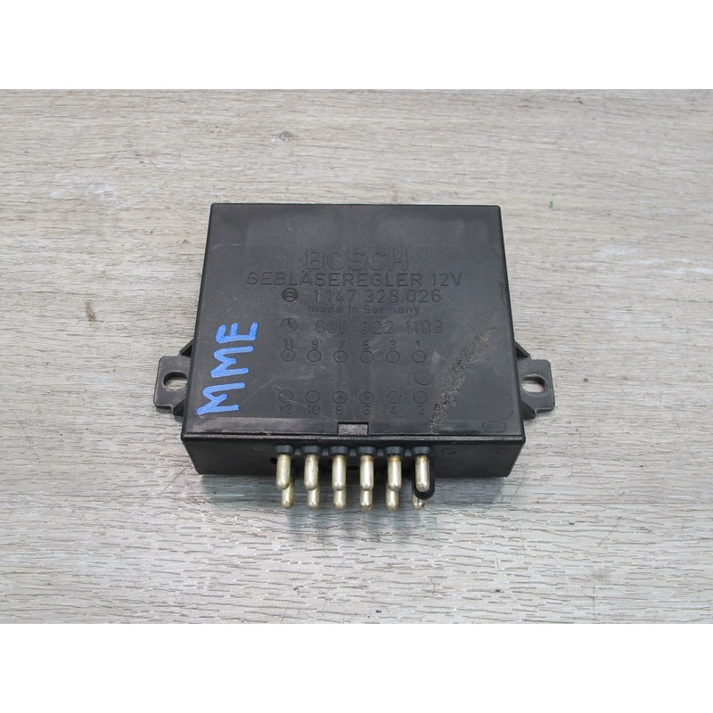 75-85 Mercedes W123 A/C Heater Blower Motor Regulator Module 1147328026 OEM