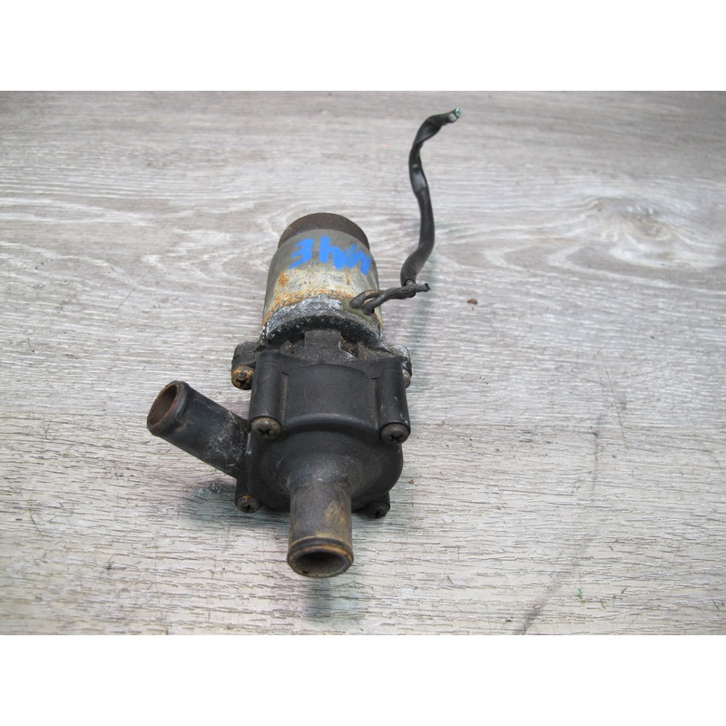 75-85 Mercedes W123 Auxiliary AUX Coolant Water Recirculation Pump OEM