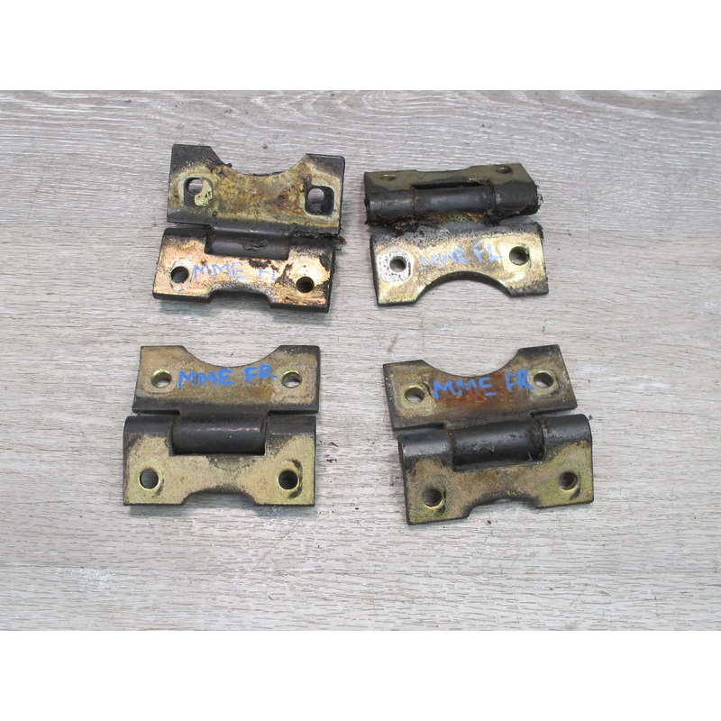 75-85 Mercedes W123 Set of 4 Front Left & Right Door Hinge OEM