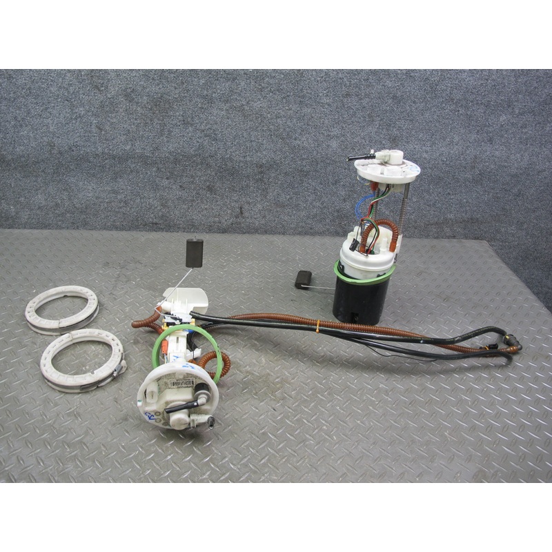 09-14 BMW E70 E71 X5M X6M 4.4L N63 S63 Fuel Pump Level Sensor Sending Unit OEM