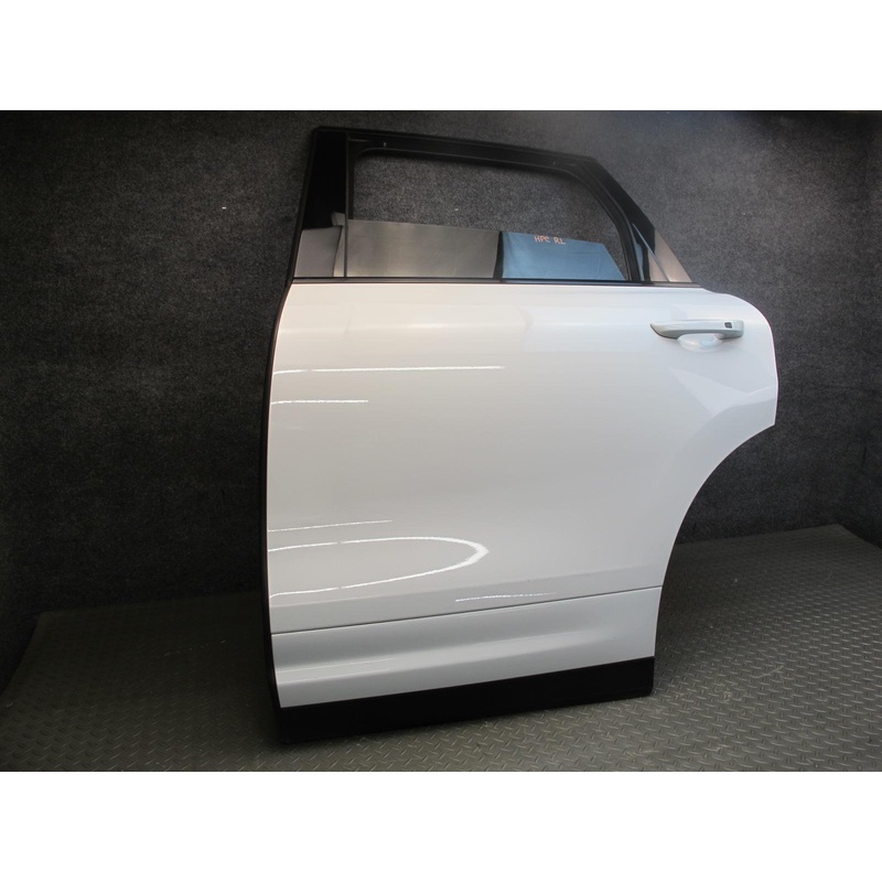 2011-2018 Porsche Cayenne 958 Rear Left Driver Side Door Shell Panel W/ Glass