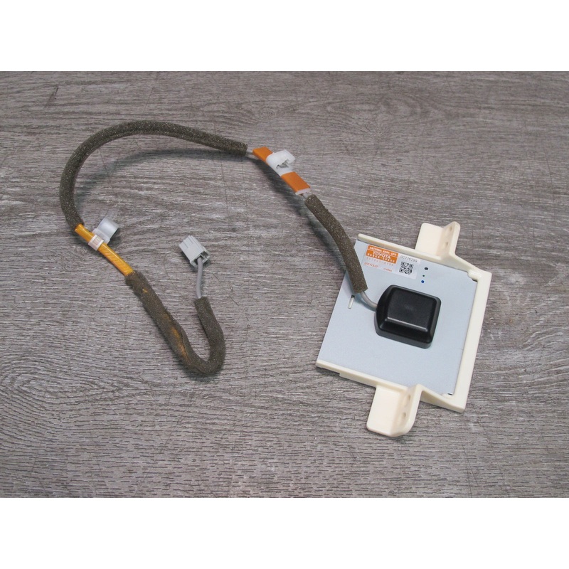 07-12 Lexus UVF46 LS600h LS460 GPS Navigation Satellite Antenna 86860-50090 OEM