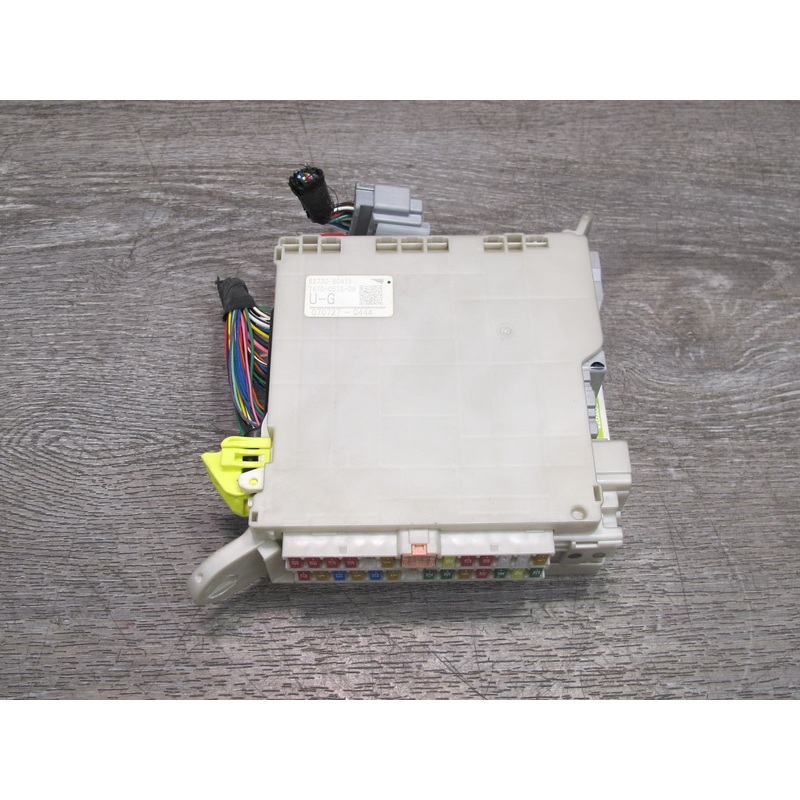 08-09 Lexus UVF46 LS600h LS460 Dash Left Junction Fuse Box 82730-50471 OEM
