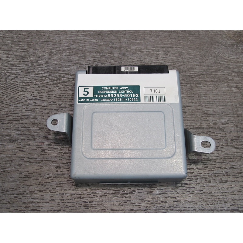 08-11 Lexus UVF46 LS600hL Suspension Control Module Unit 89293-50192 OEM