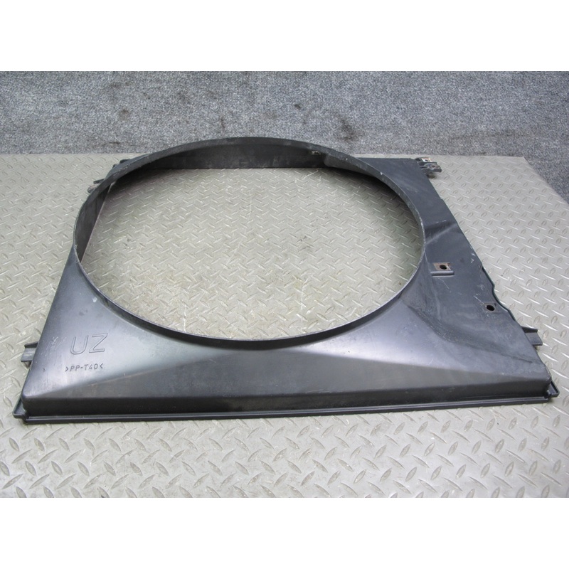 2003-2009 Lexus GX470 Engine Radiator Cooling Fan Motor Shroud 16711-50170