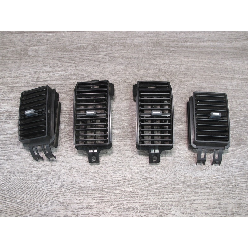 84-86 Nissan Z31 300ZX Set of 4 Dash Front Center Air Vent Grille OEM