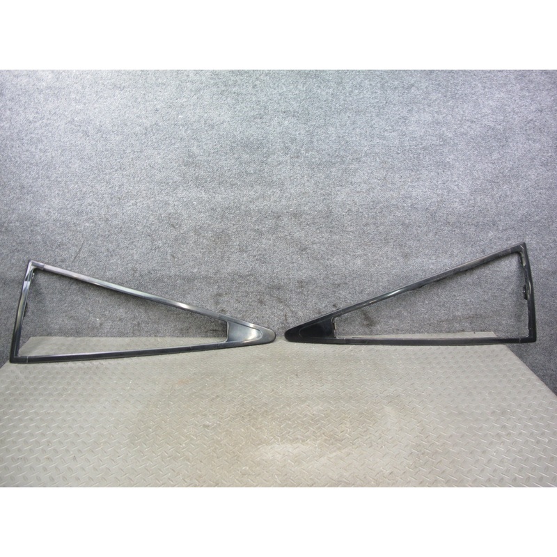 84-89 Nissan Z31 300ZX 2+0 Set of 2 Rear Quarter Window Trim Molding Panel OEM