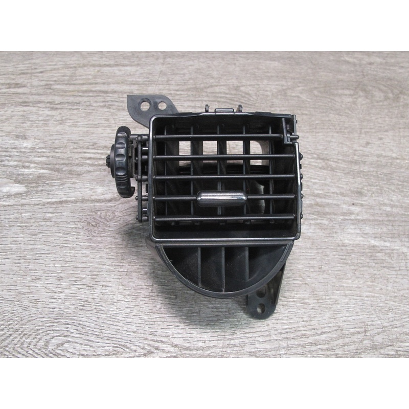 01-05 Lexus JCE10L IS300 Dash Front Left A/C Air Vent Grille 55660-53020 OEM