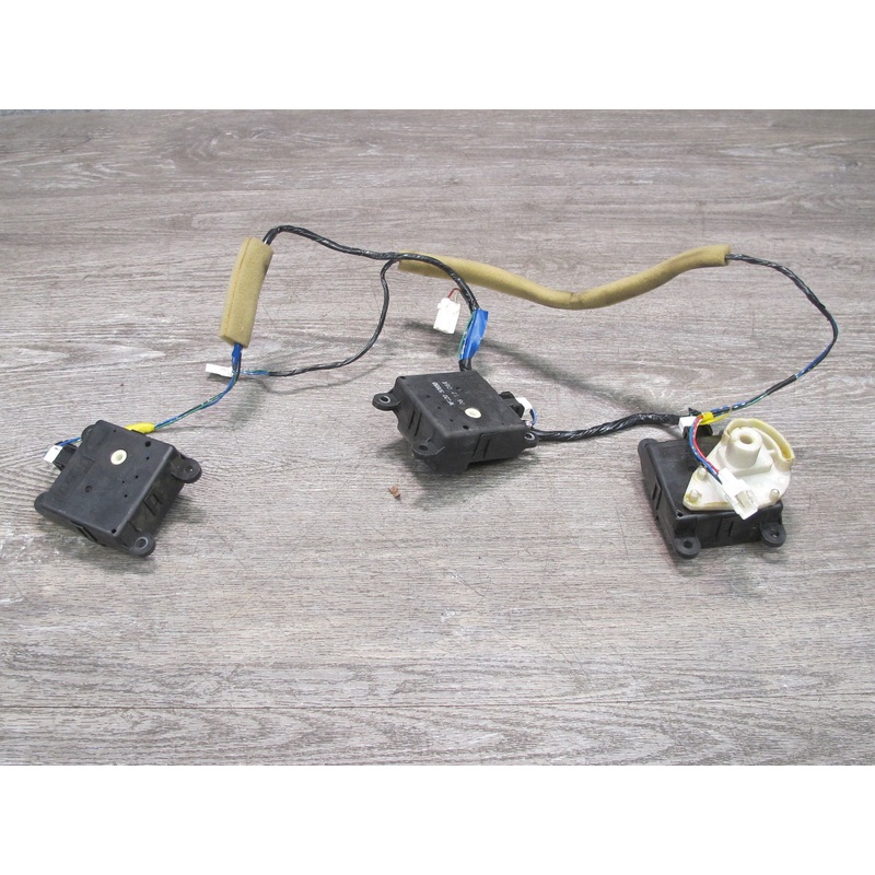 07-08 Nissan 350Z Z33 Coupe Set of 3 A/C Heater Flap Actuator Motor w Wiring OEM