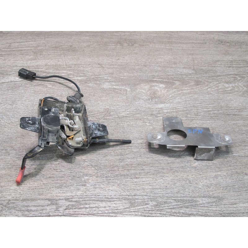 1999-2005 Porsche 911 Carrera 996 Front Hood Bonnet Latch Lock Assembly