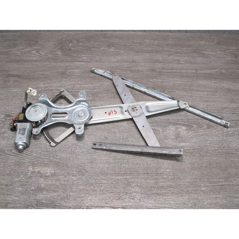 01-05 Lexus JCE10L IS300 Front Right Passenger Door Window Regulator w Motor OEM