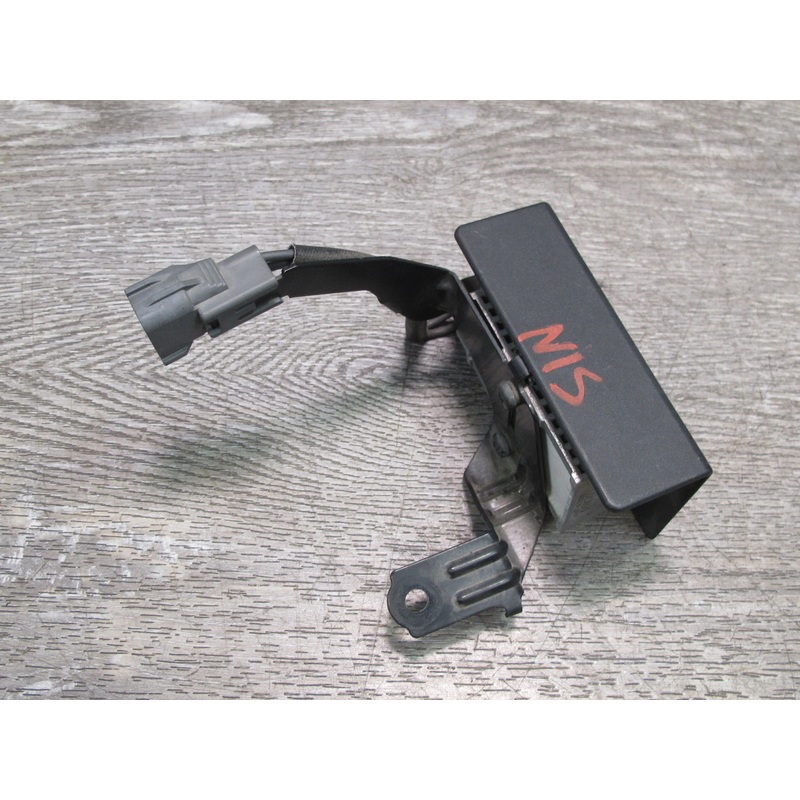 01-05 Lexus JCE10L IS300 Fuel Pump Resistor Module 23080-46090 OEM