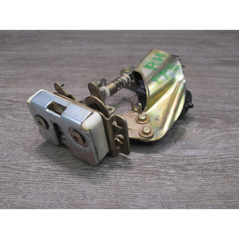 1987-1995 Porsche 928 S Front Right Pass Side Door Lock Latch Actuator