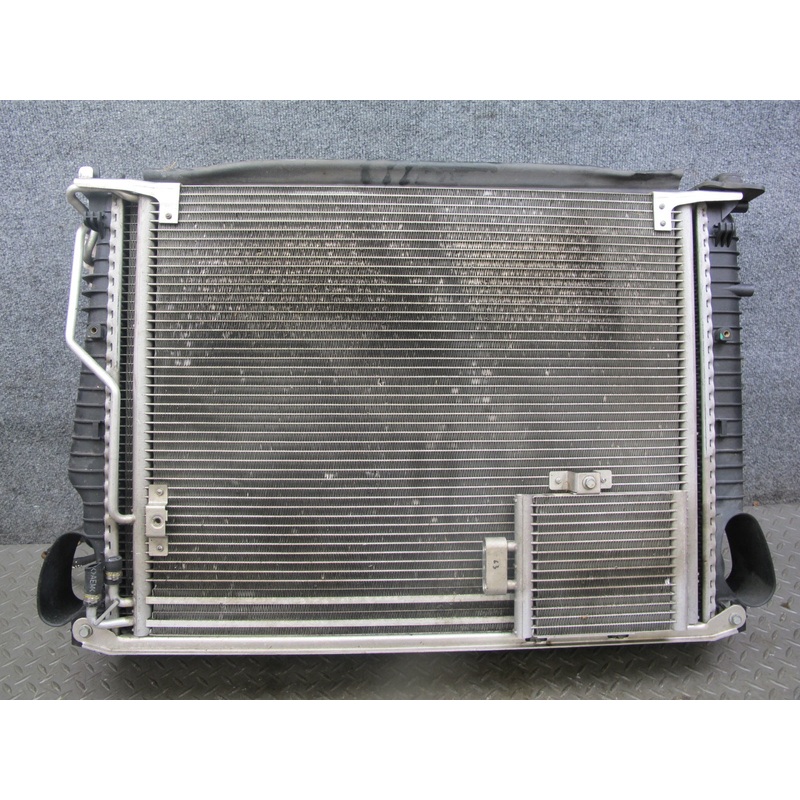 03-06 Mercedes R230 SL500 Engine Radiator Condenser Oil Cooler Fan Shroud OEM
