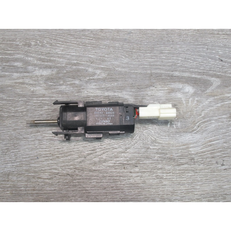 1995-2000 Lexus LS400 Front Right Seat Belt Height Adjuster Motor OEM