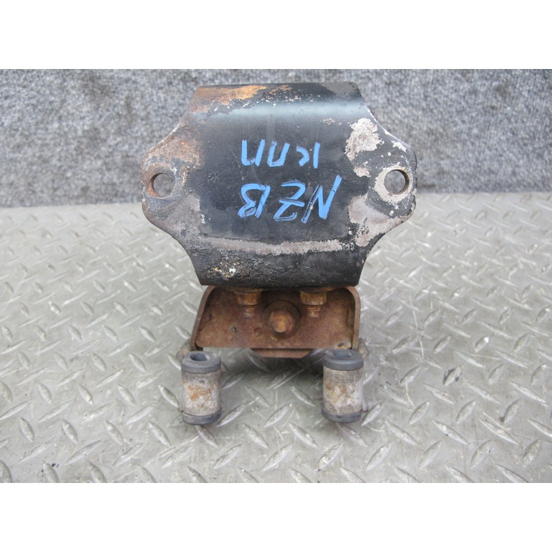 90-96 Nissan Z32 300ZX NON Turbo A/T Transmission Mount 11320-30P00 OEM