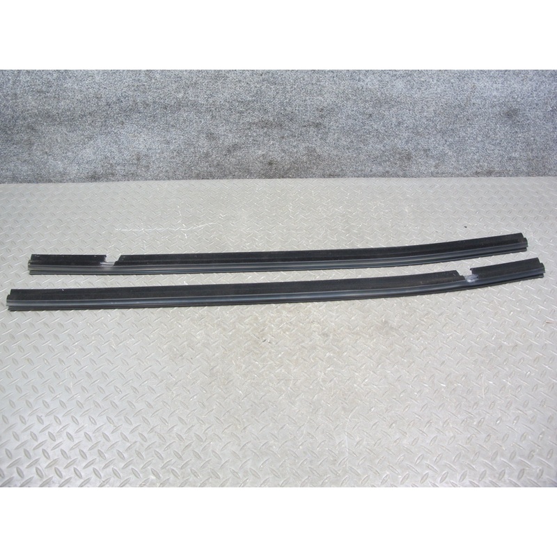 03-09 Bentley Continental GTC GT Door Weatherstrip Seal Gasket Set of 2