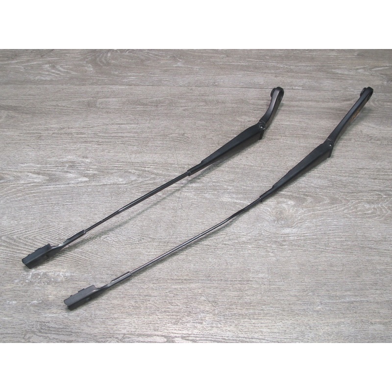 09-16 Audi A4 S4 B8 Set of 2 Front Left & Right Windshield Wiper Arm OEM