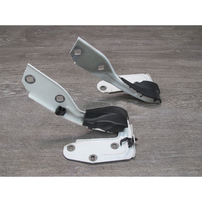 2011-2014 Porsche Cayenne 958 Front Left & Right Hood Hinge Set of 2
