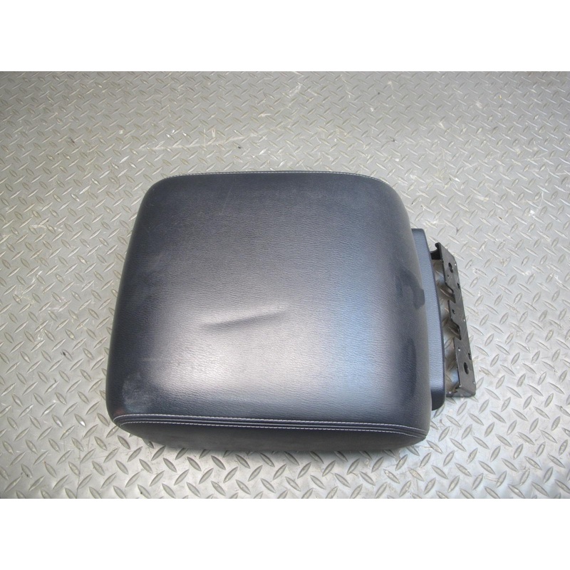 2011-2017 Infiniti QX56 QX80 Center Console Leather Armrest Lid Cover