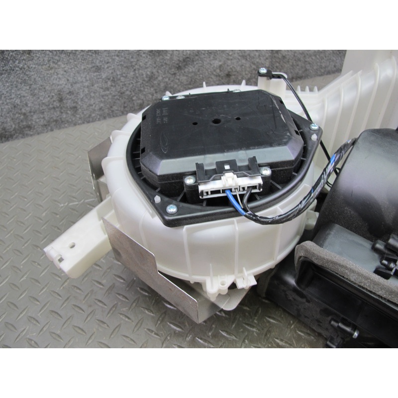 2011-2017 Infiniti QX56 QX80 Rear Hvac A/C Heater Evaporator Core Clmate Box