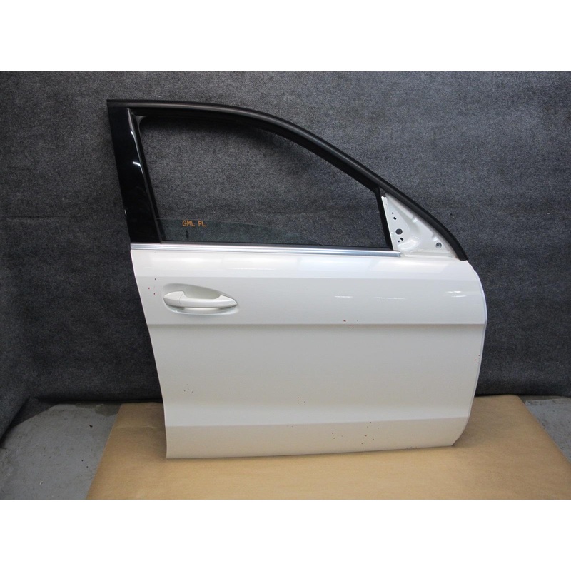 2012-2019 Mercedes W166 ML GLE Front Right Side Door Shell Panel Cover W/ Glass