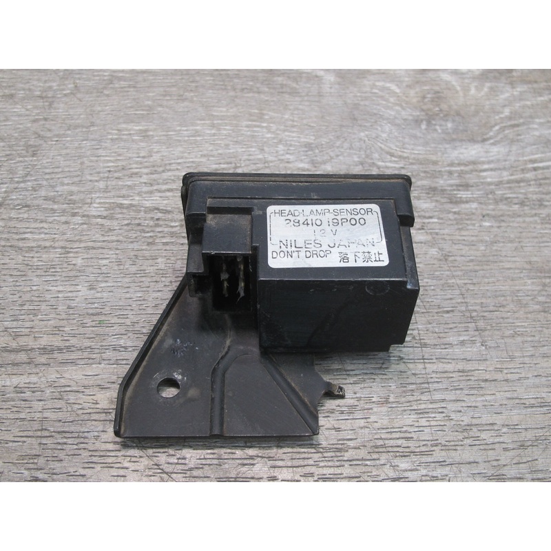 84-86 Nissan Z31 300ZX 2+0 Headlight Lamp Sensor Module 28410-19P00 OEM