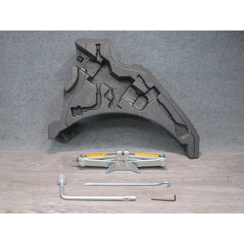 10-19 Nissan 370Z Convert Emergency Spare Tire Lift Jack Wrench Tool w Foam OEM