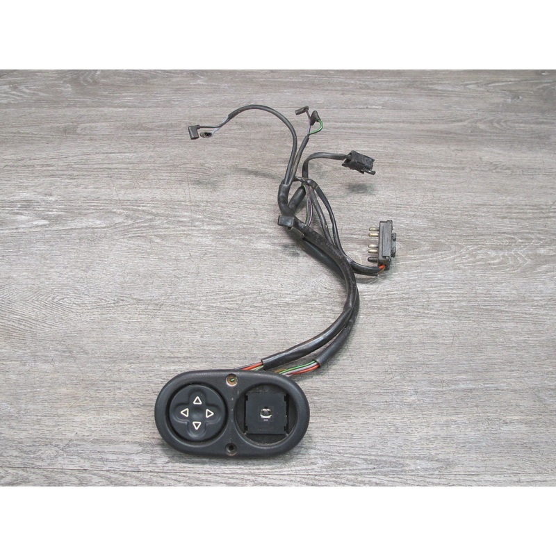 1984-1986 Porsche 928 S Right Power Seat Adjustment Switch Control W/ Trim Panel