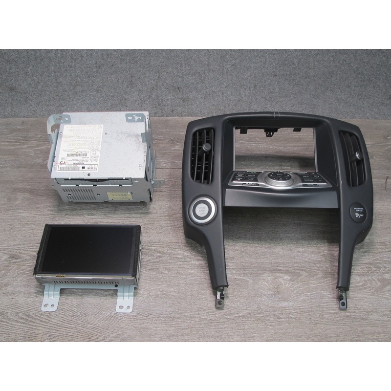 2015  Nissan 370Z Convert Dash Navi Control Panel w Display Head Unit & Trim Set