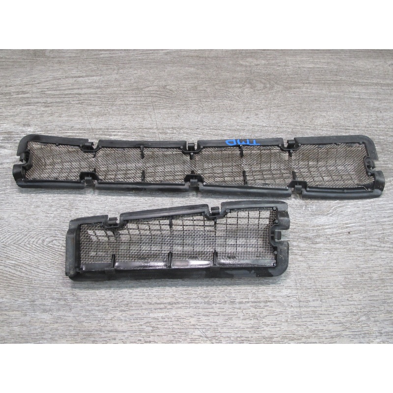 85-89 Toyota MR2 AW15 Set of 2 Front Windshield Cowl Vent Grille Cover OEM