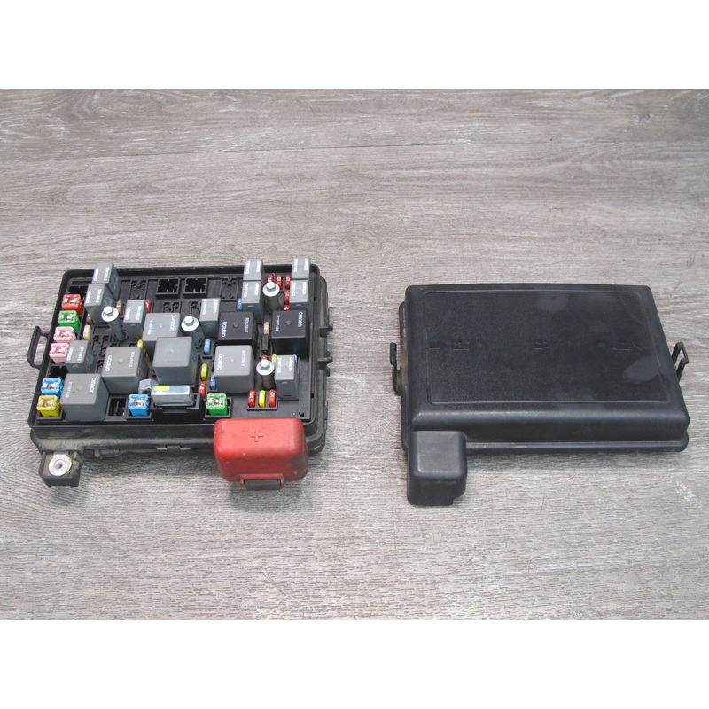 2009 Pontiac Solstice GXP Under Hood Fuse Relay Box Module 25924177 OEM