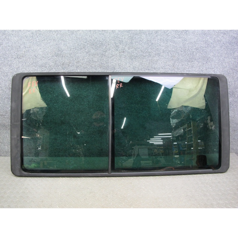 01-03 VW Eurovan T4 Center Middle Right Movable Glass Window OEM
