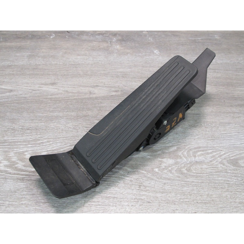 09-20 Nissan Z34 370Z Base Gas Accelerator Throttle Pedal 18002-1NC0A OEM