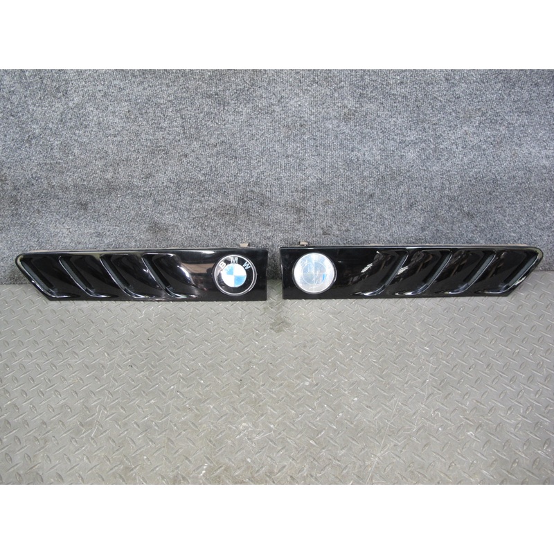 96-02 BMW E36/7 Z3 Set of 2 Front Right & Left Fender Vent Trim Cover Black OEM