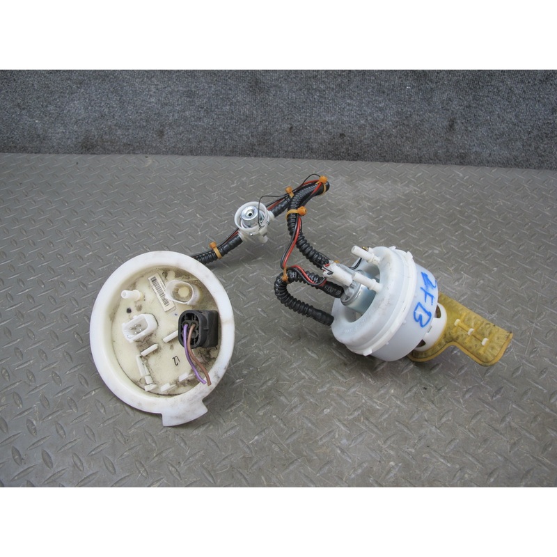 11-16 BMW F07 F10 F11 5-SERIES Fuel Pump Sending Unit 7308449 OEM