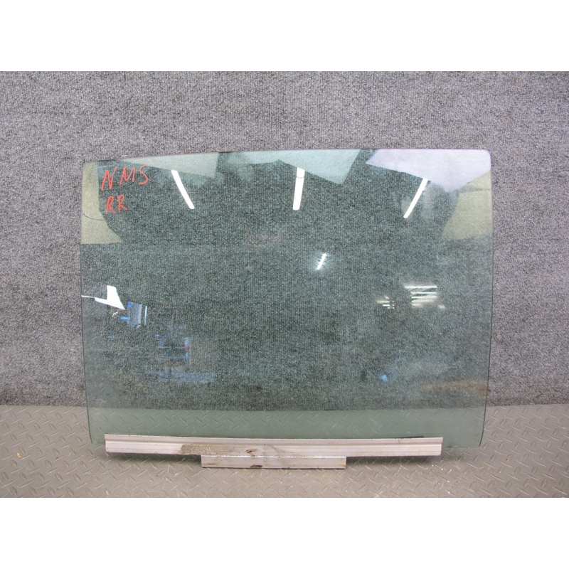 86-91 Mercedes W126 Rear Right Door Glass Window OEM