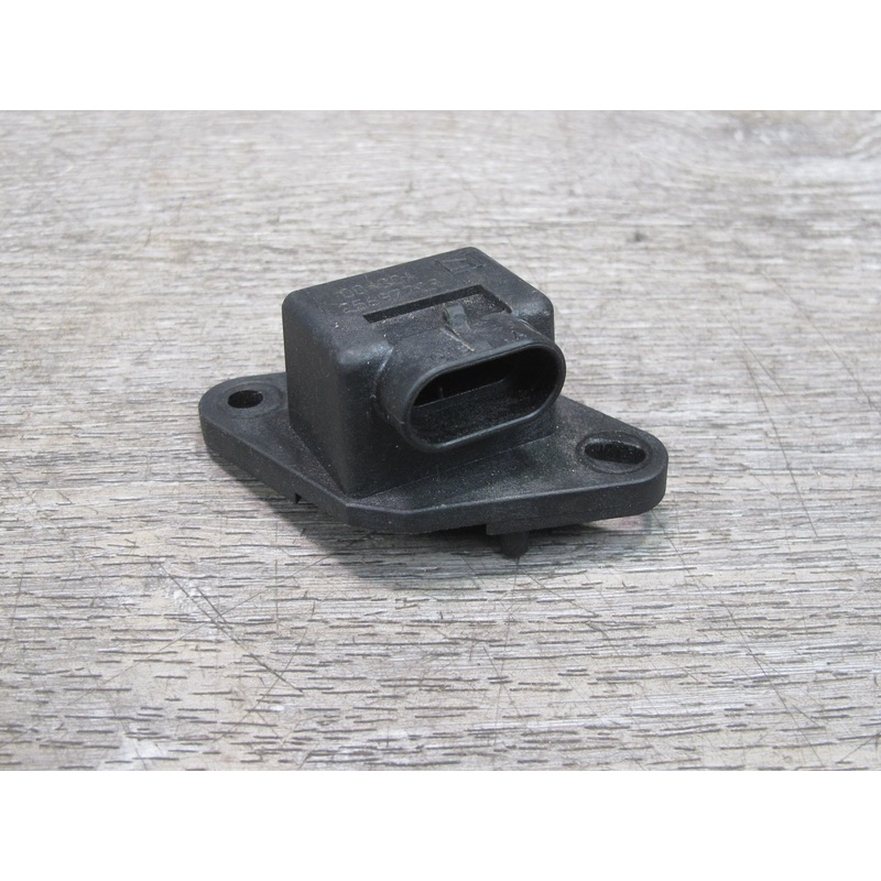 98-04 Chevrolet Corvette C5 Lateral Accelerometer Sensor 25697709 OEM