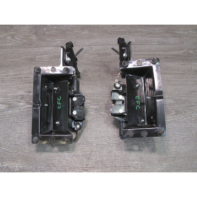 99-04 Chevrolet Corvette C5 Coupe Set of 2 Rear Trunk Hatch Lock Latch OEM