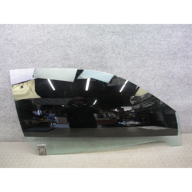 2001-2006 BMW E46 Convertible Right Door Glass Window