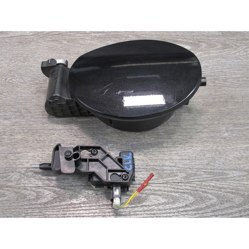 05-11 Mercedes R171 SLK Fuel Tank Filler Door Lid Housing Black w Actuator OEM