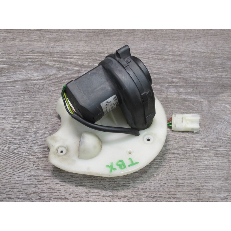 2001-2006 BMW E46 Engine ECU DME Blower Motor Fan w Bracket 1437447