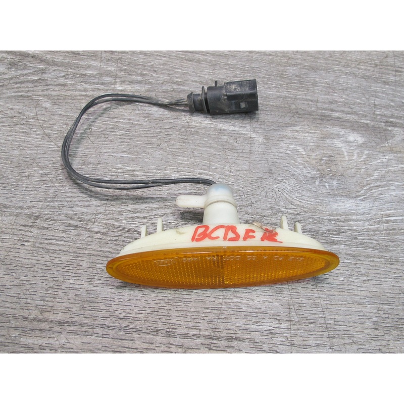 2008-2009 Bentley Continental GTC Front Right Side Marker Light Lamp