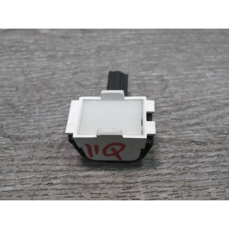 2011-2017 Infiniti QX56 QX80 Interior Glove Box Light Lamp Socket