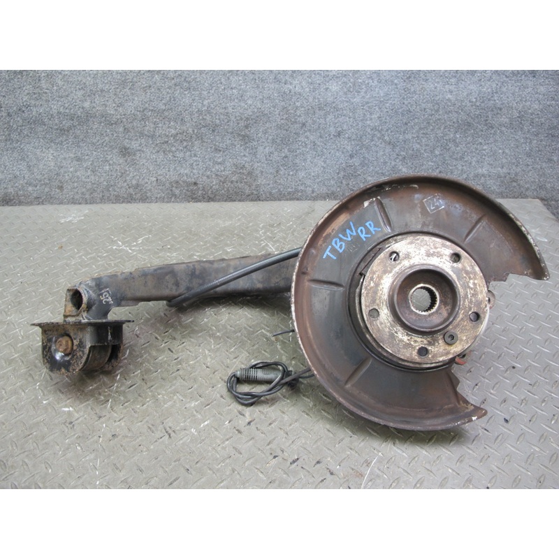 96-99 BMW E36 Convertible RWD Rear Right Trailing Arm Knuckle Wheel Hub OEM