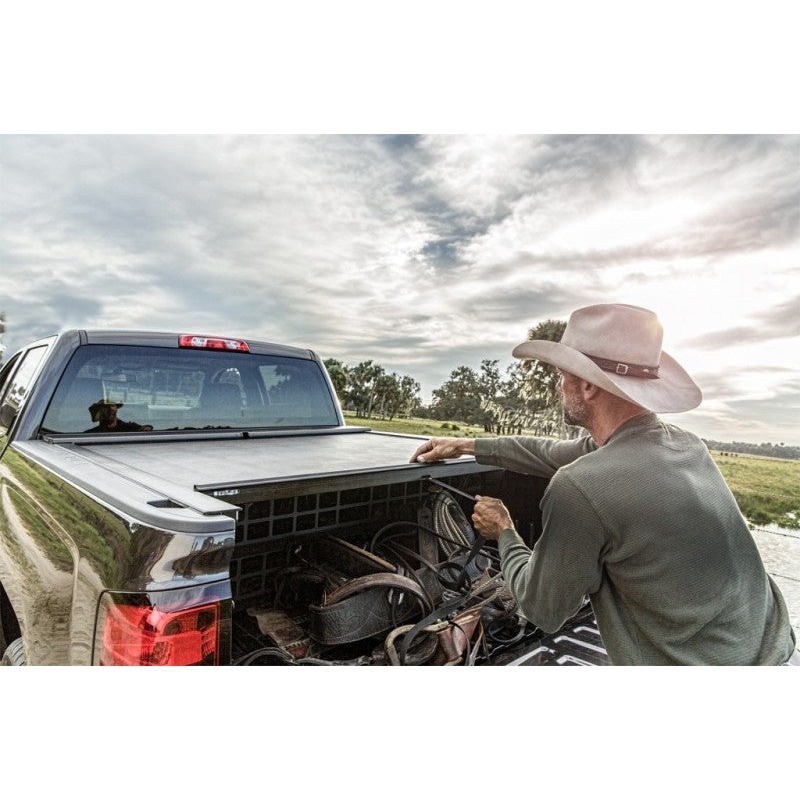 Roll-N-Lock 17-19 Ford F-250/F-350 Super Duty SB 80-3/8in Cargo Manager