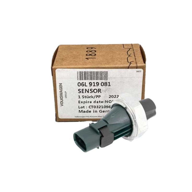 AUDI Genuine OIL PRESSURE SENSOR AUDI A6 A7 A8 A5 A4 Q5 Golf VI 06L919081